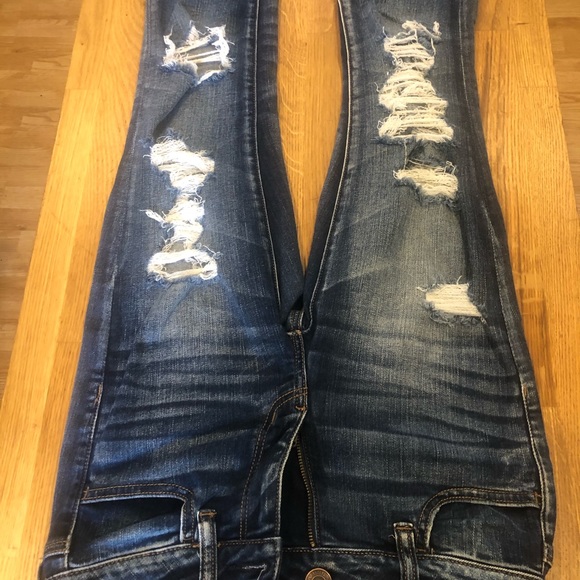 American Eagle High Wasted Destroyed Jegging - Picture 3 of 9